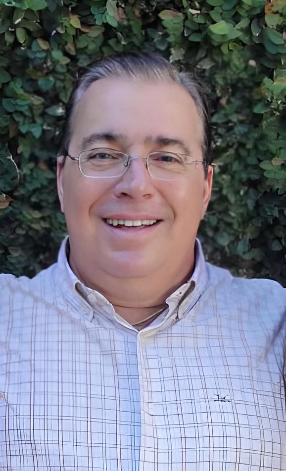 Roberto Fuentes